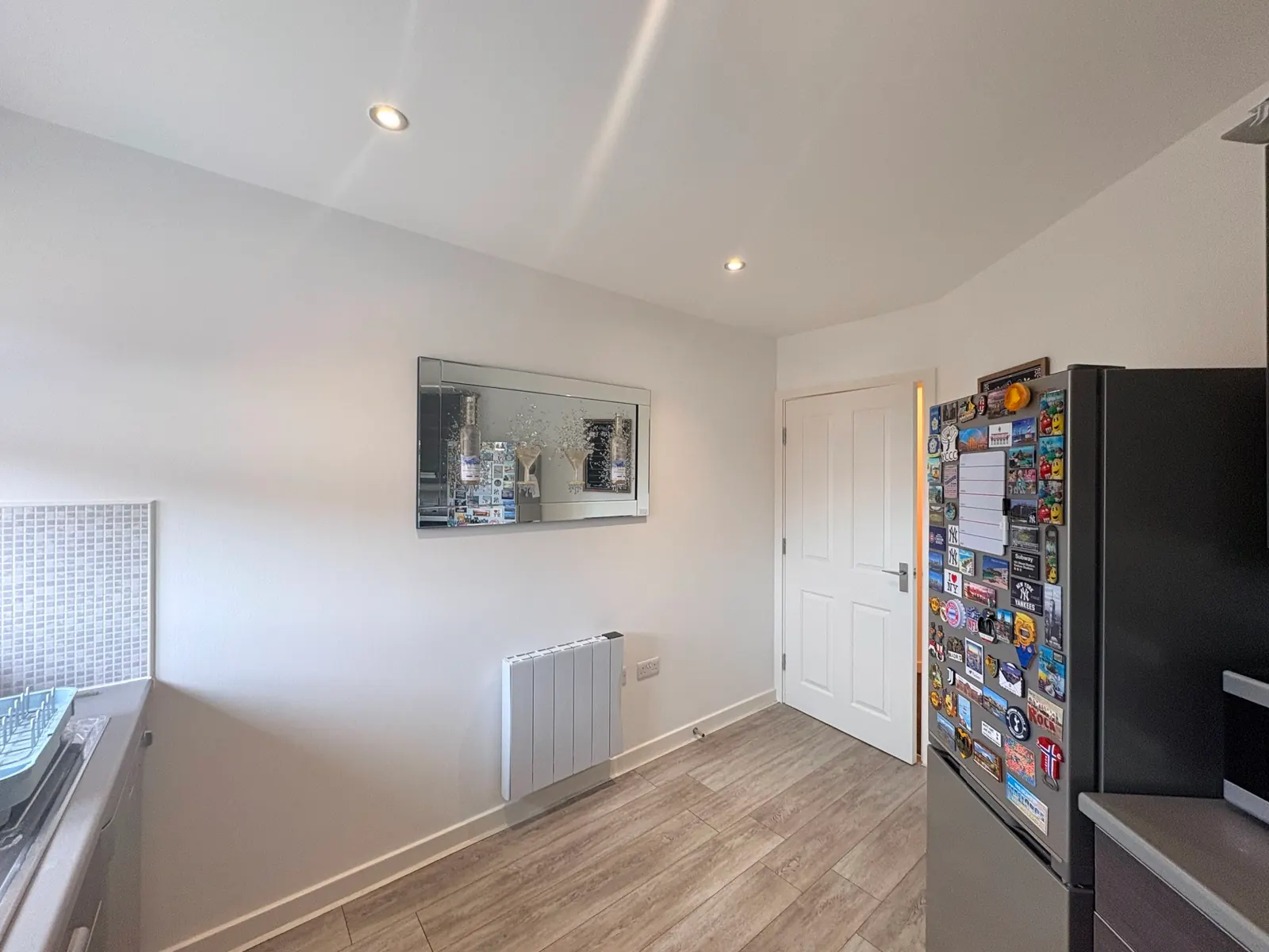 2-bed flat / apartment to let on Jenkinson Grove, Armthorpe, Doncaster — photo 4