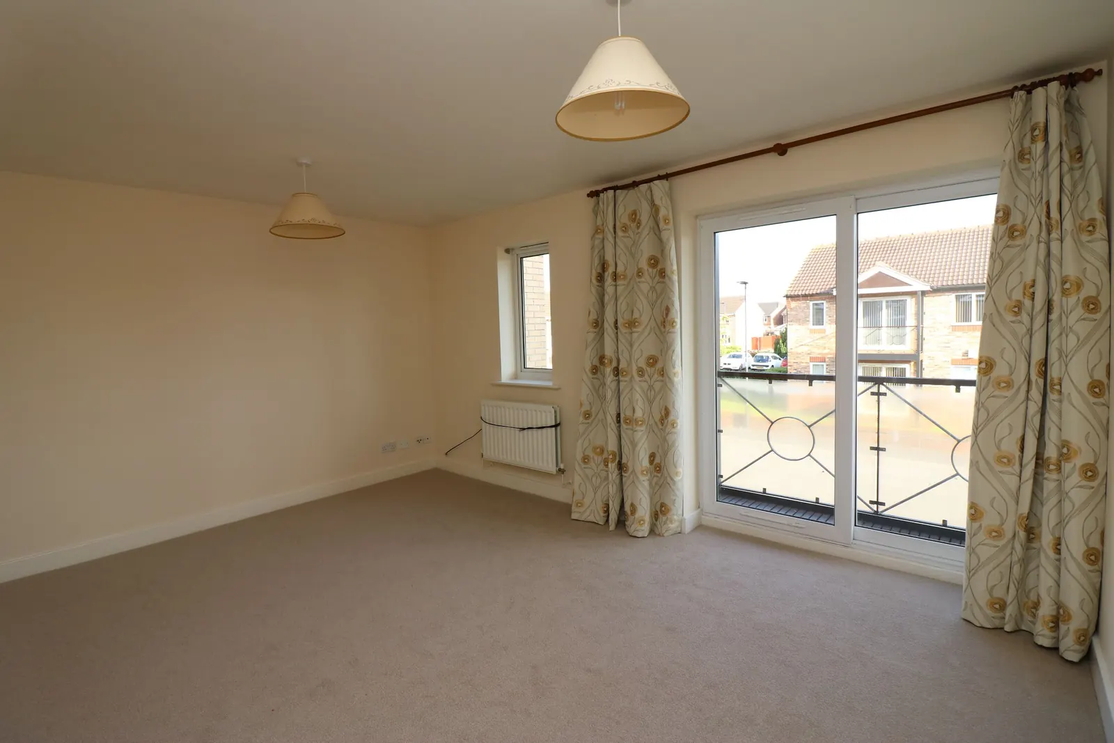 2-bed flat / apartment to let on Langsett Court — photo 3