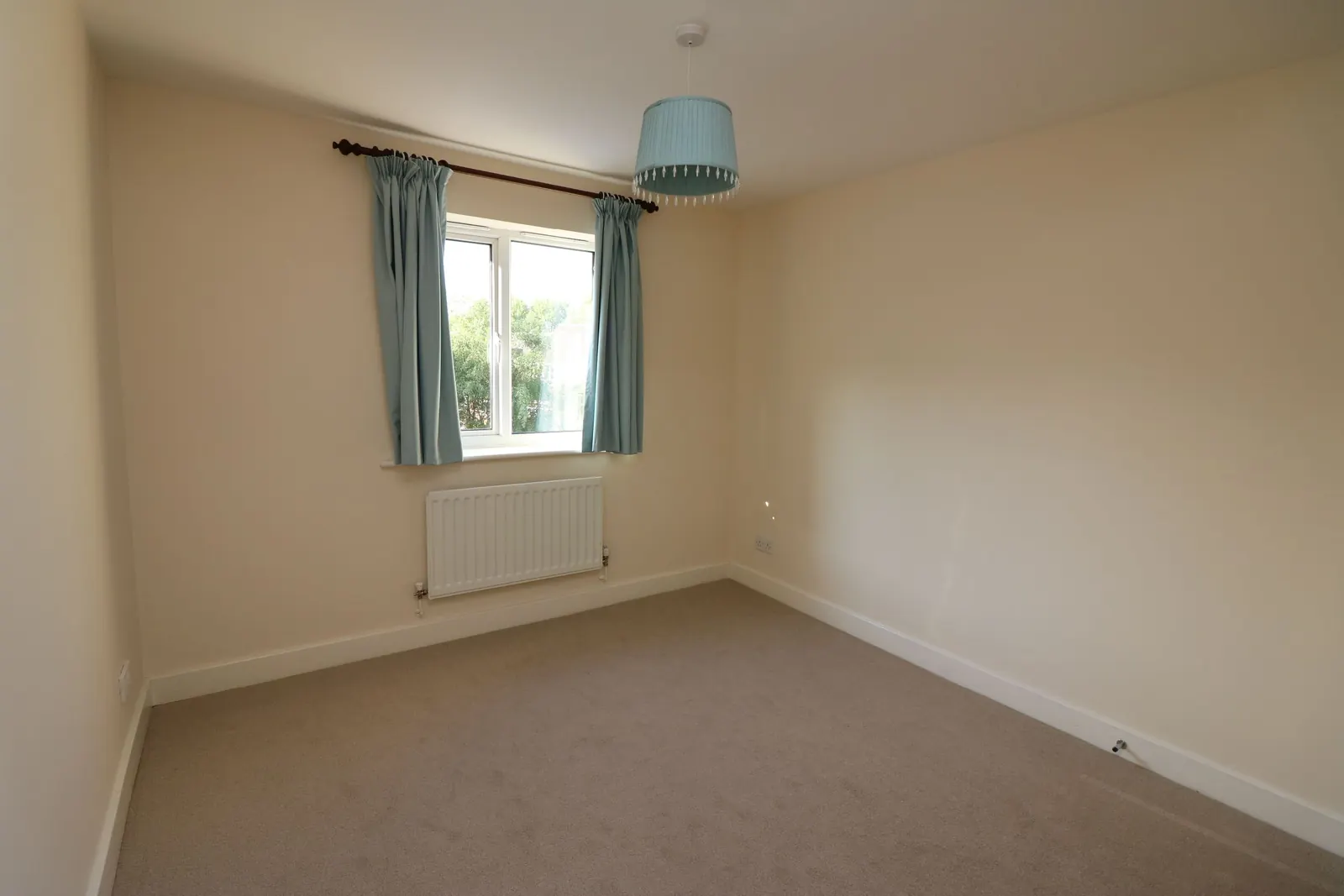 2-bed flat / apartment to let on Langsett Court — photo 12