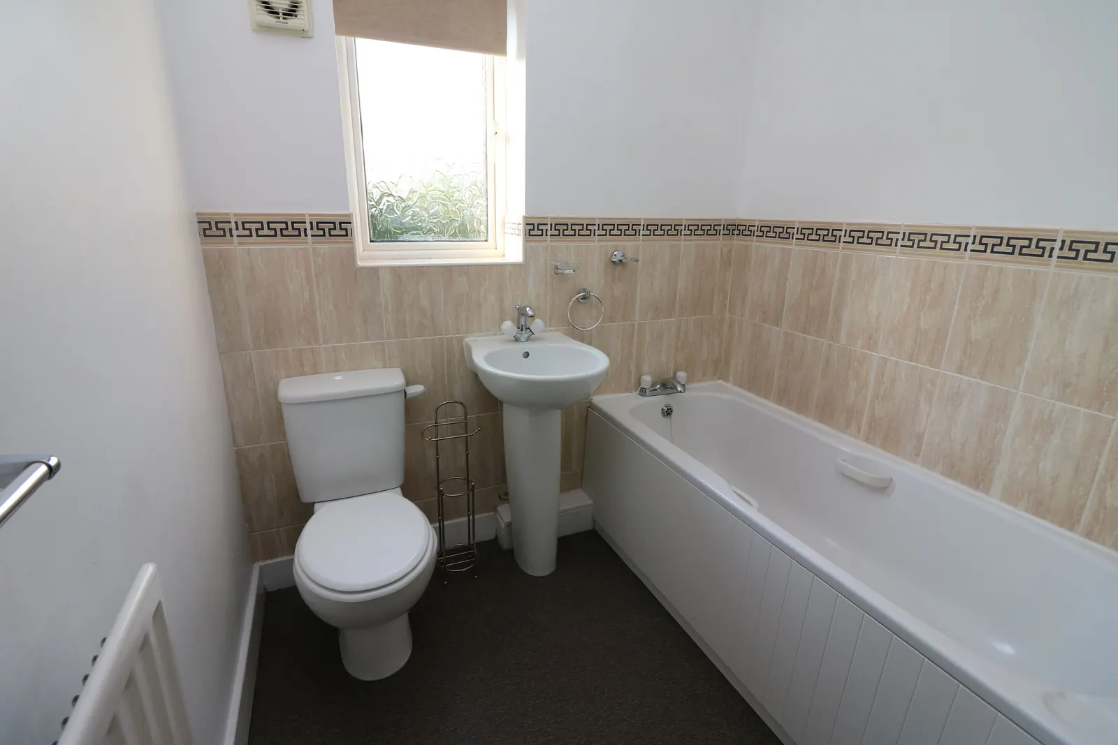2-bed flat / apartment to let on Langsett Court — photo 14