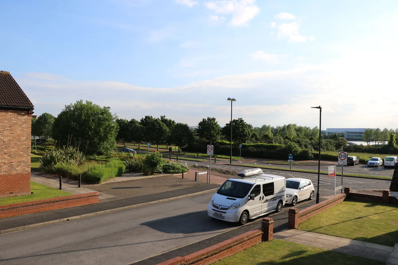 2-bed flat / apartment to let on Langsett Court — photo 16
