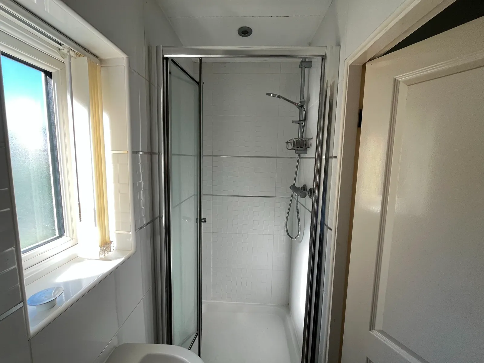 1-bed flat / apartment to let on Windsor Road Flatlet 4 — photo 6