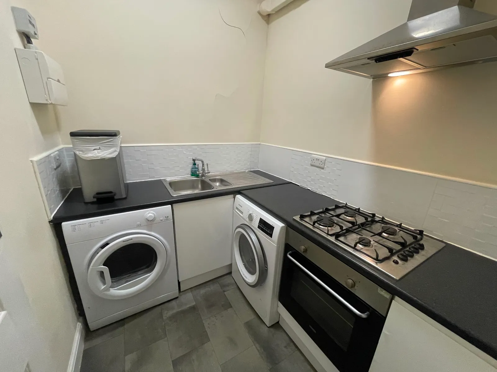 1-bed flat / apartment to let on Windsor Road Flatlet 4 — photo 13