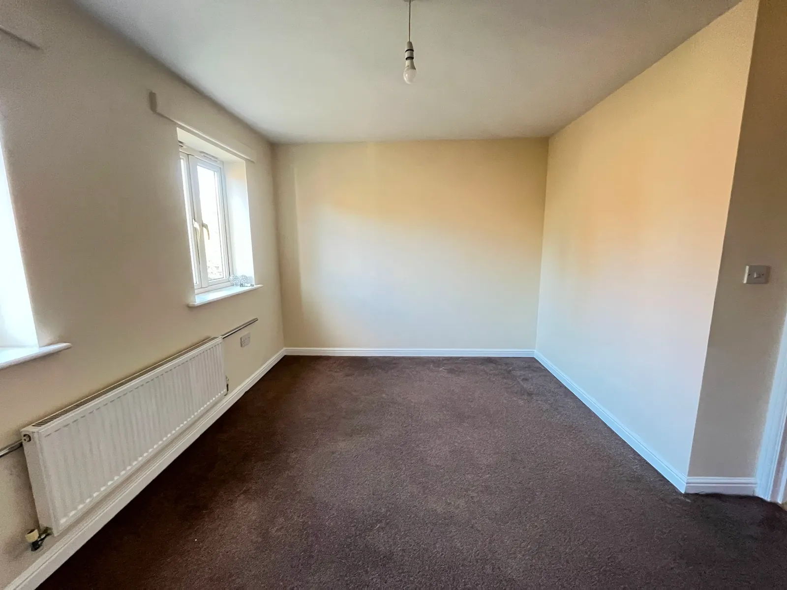 3-bed terraced house to let on Honeysuckle Close, Bessacarr, Doncaster — photo 10