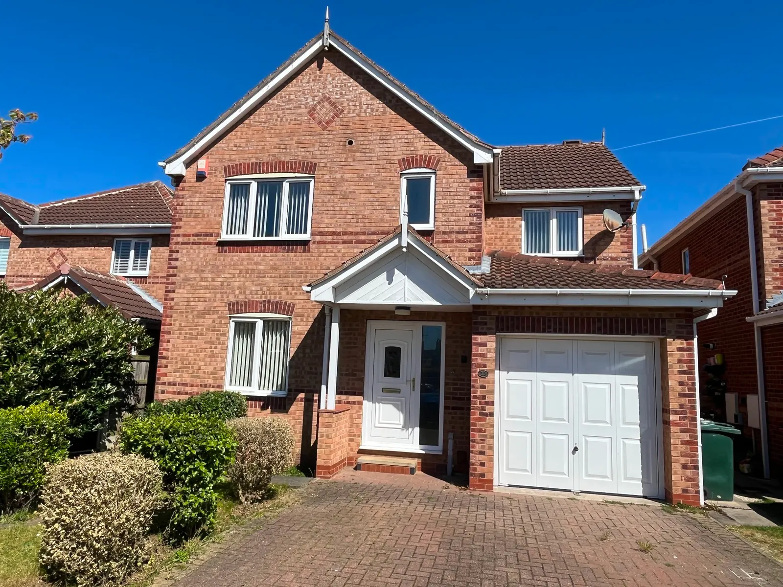 4-bed property to let on Fiddlers Drive, Armthorpe — photo 1