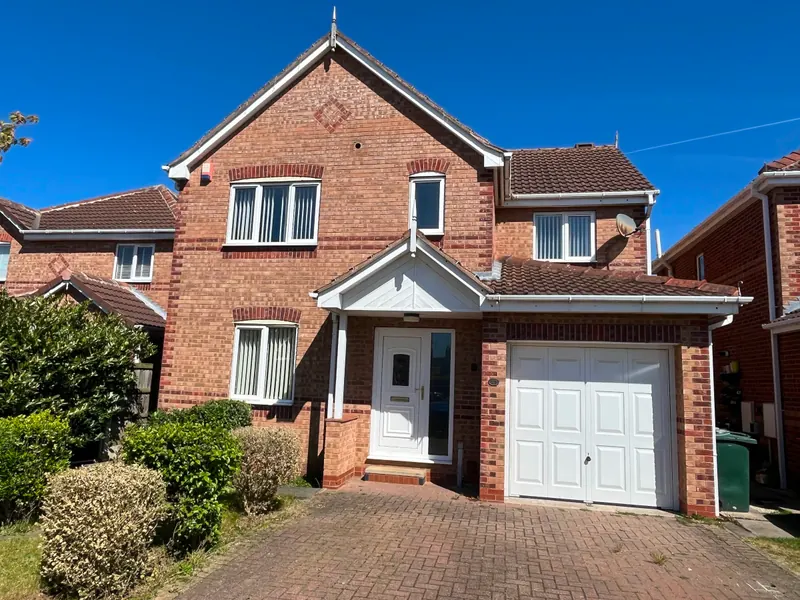 4-bed property to let on Fiddlers Drive, Armthorpe — photo 1