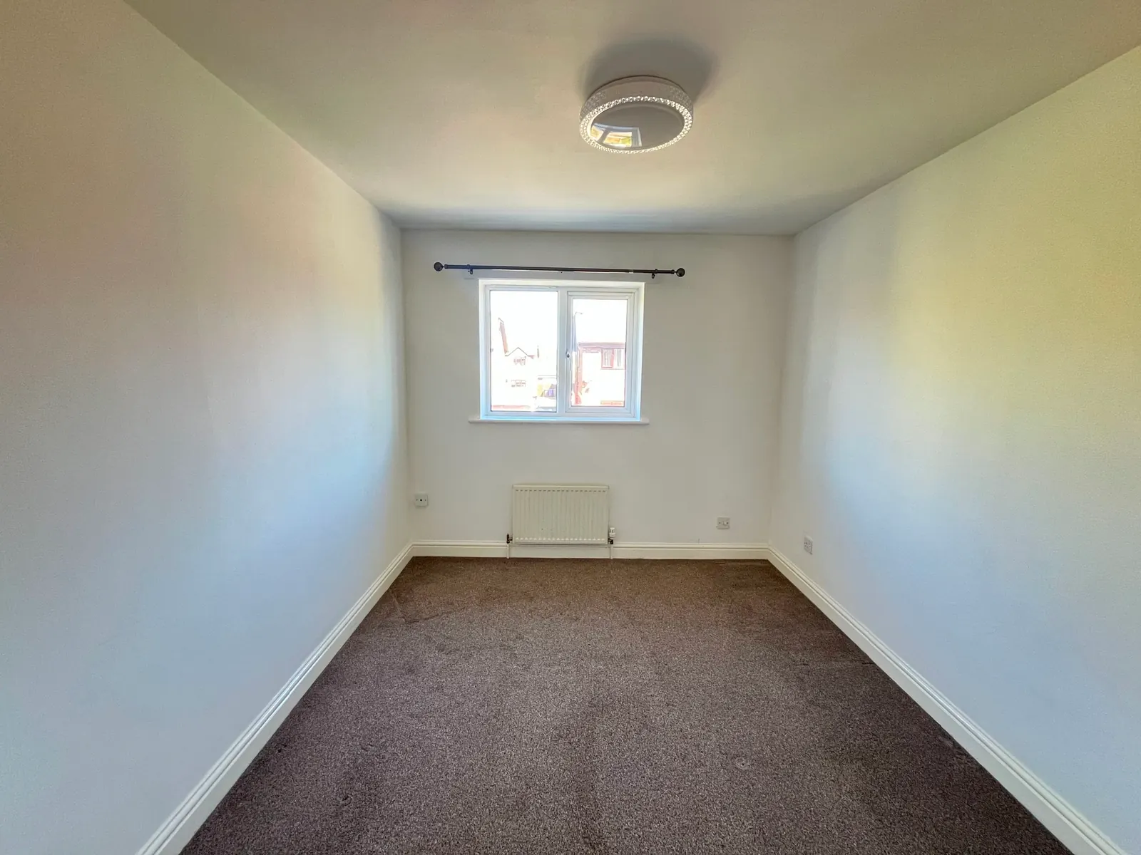 4-bed property to let on Fiddlers Drive, Armthorpe — photo 18