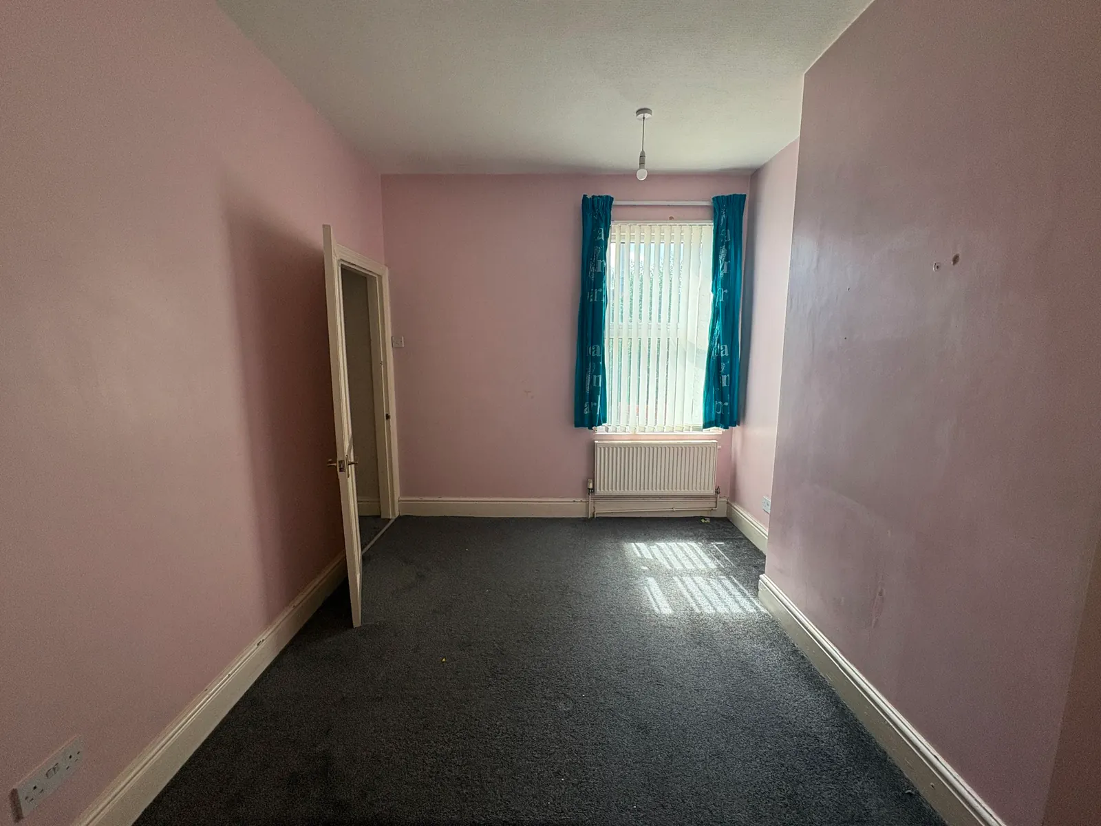 3-bed terraced house to let on Burton Avenue — photo 11