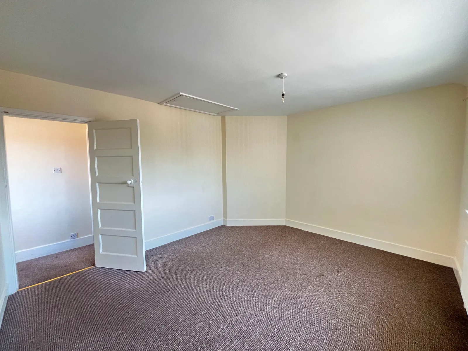 2-bed semi-detached house to let on Willow Crescent, Auckley — photo 8