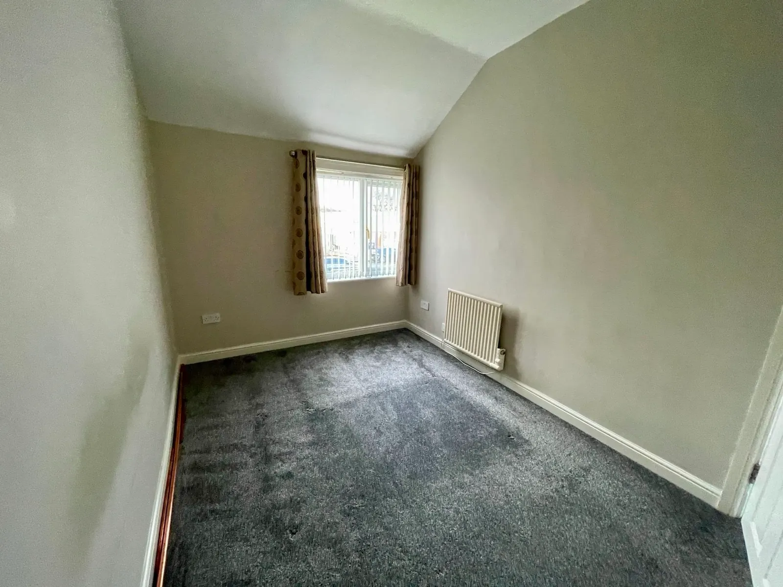 1-bed property to let on Queen Marys Road — photo 6