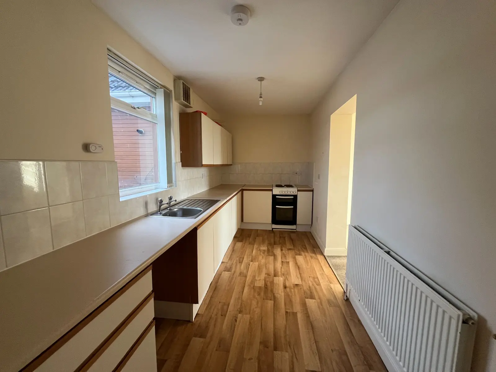 2-bed flat / apartment to let on King George Apartments, Station Road, Stainforth — photo 5