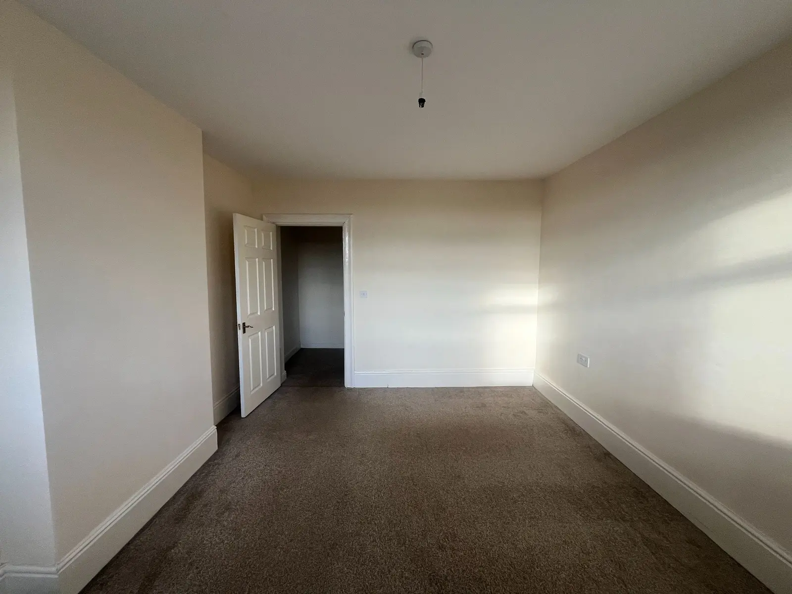 2-bed flat / apartment to let on King George Apartments, Station Road, Stainforth — photo 10