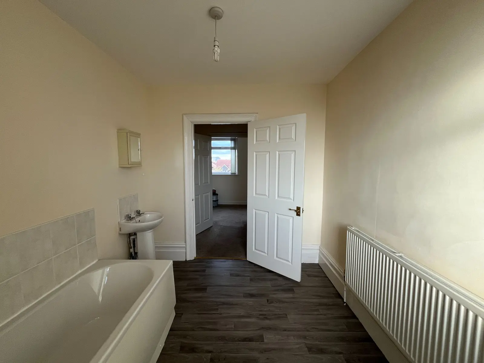 2-bed flat / apartment to let on King George Apartments, Station Road, Stainforth — photo 12