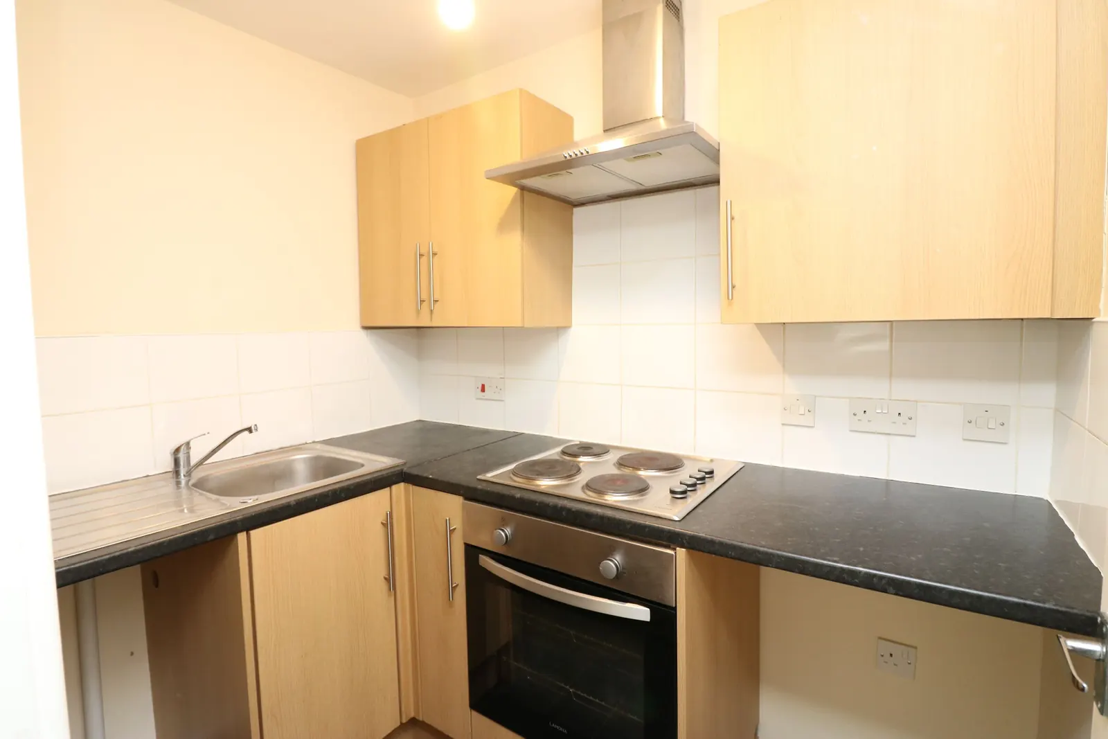 2-bed flat / apartment to let on Fox Apartments, Silver Street, Stainforth — photo 4