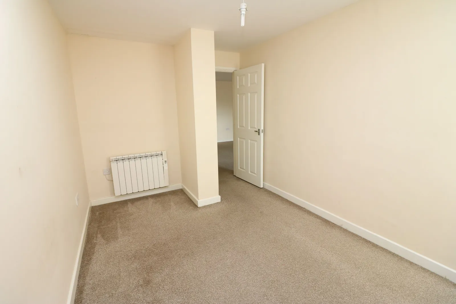 2-bed flat / apartment to let on Fox Apartments, Silver Street, Stainforth — photo 11