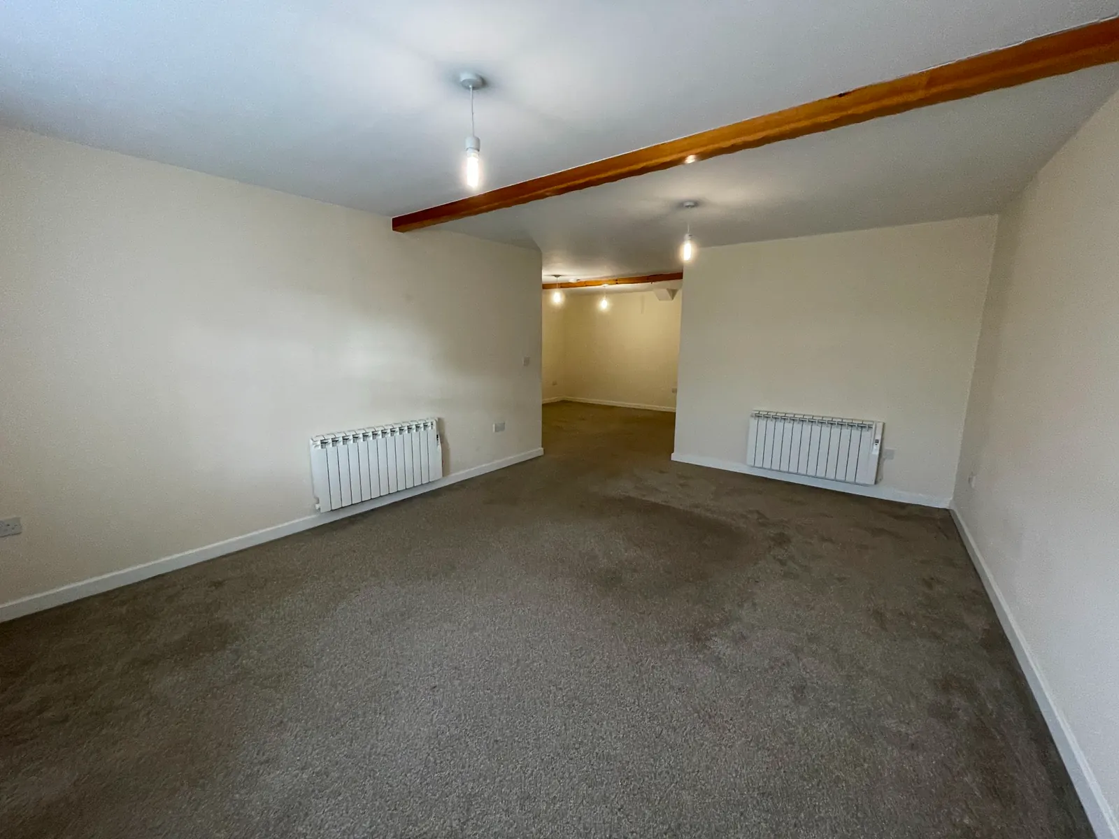 2-bed flat / apartment to let on Fox Apartments — photo 3