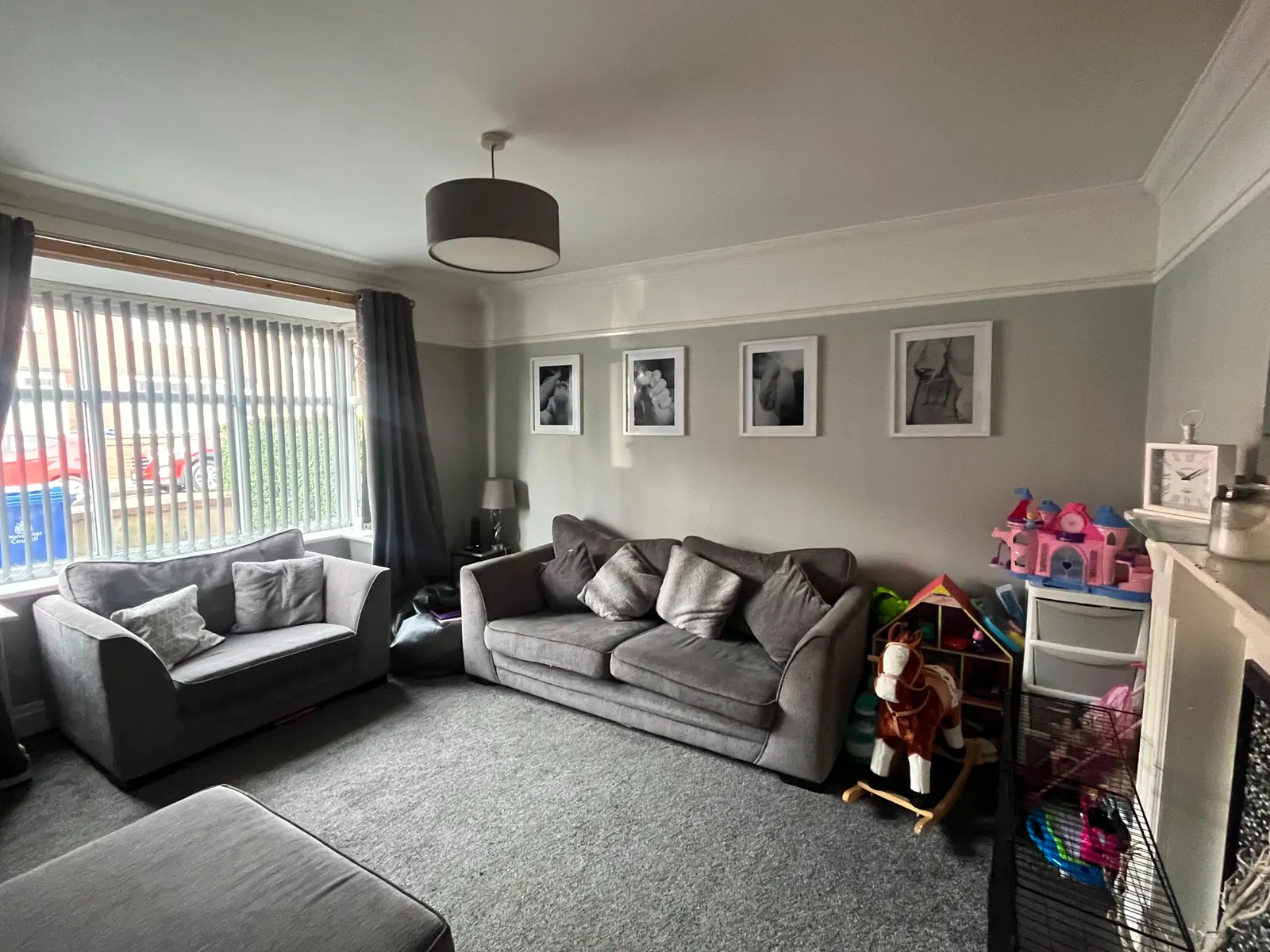 2-bed terraced house to let on Cecil Avenue — photo 2
