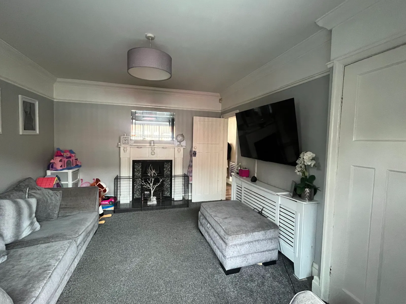 2-bed terraced house to let on Cecil Avenue — photo 3