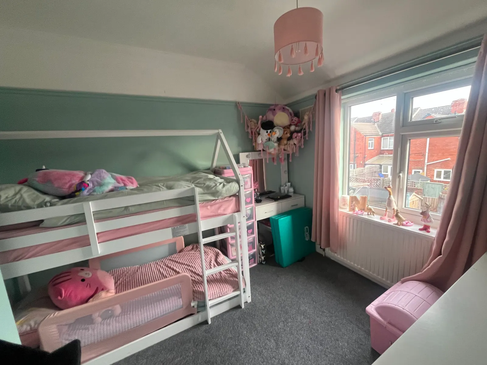 2-bed terraced house to let on Cecil Avenue — photo 8