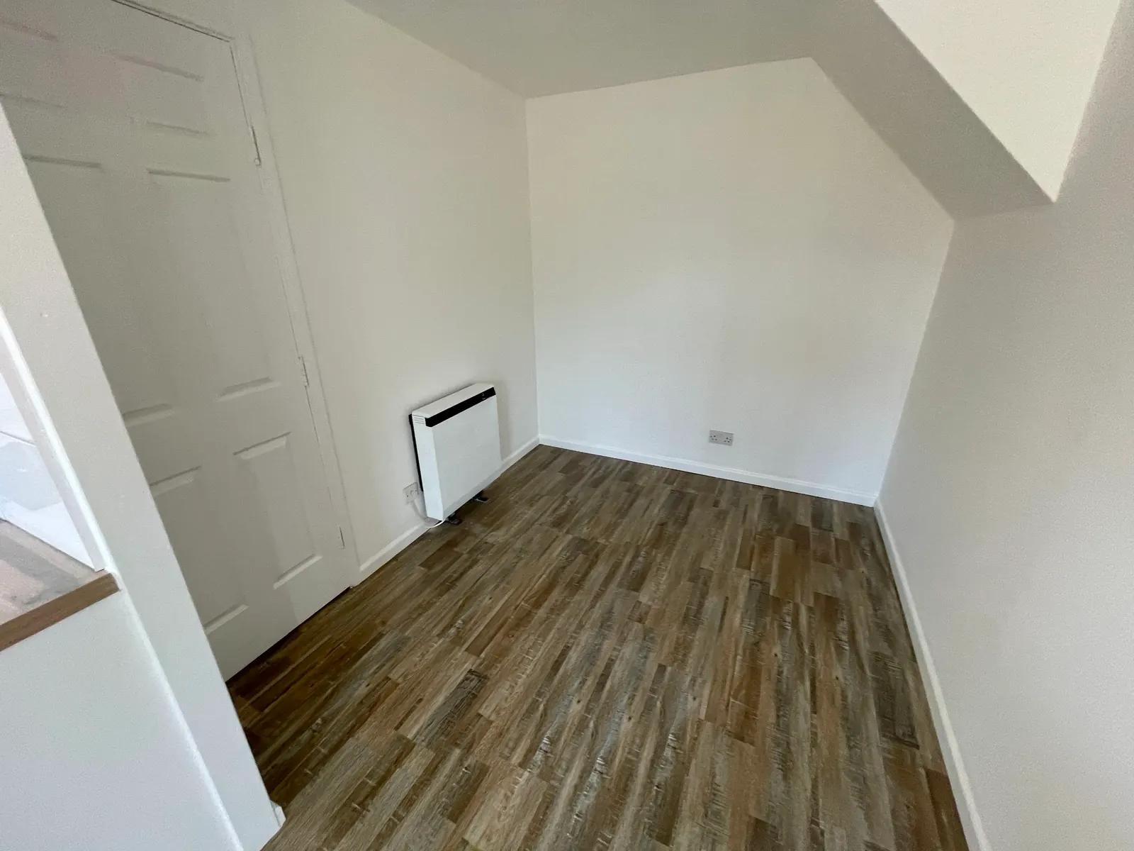 2-bed flat / apartment to let on Axholme Court, Doncaster — photo 2