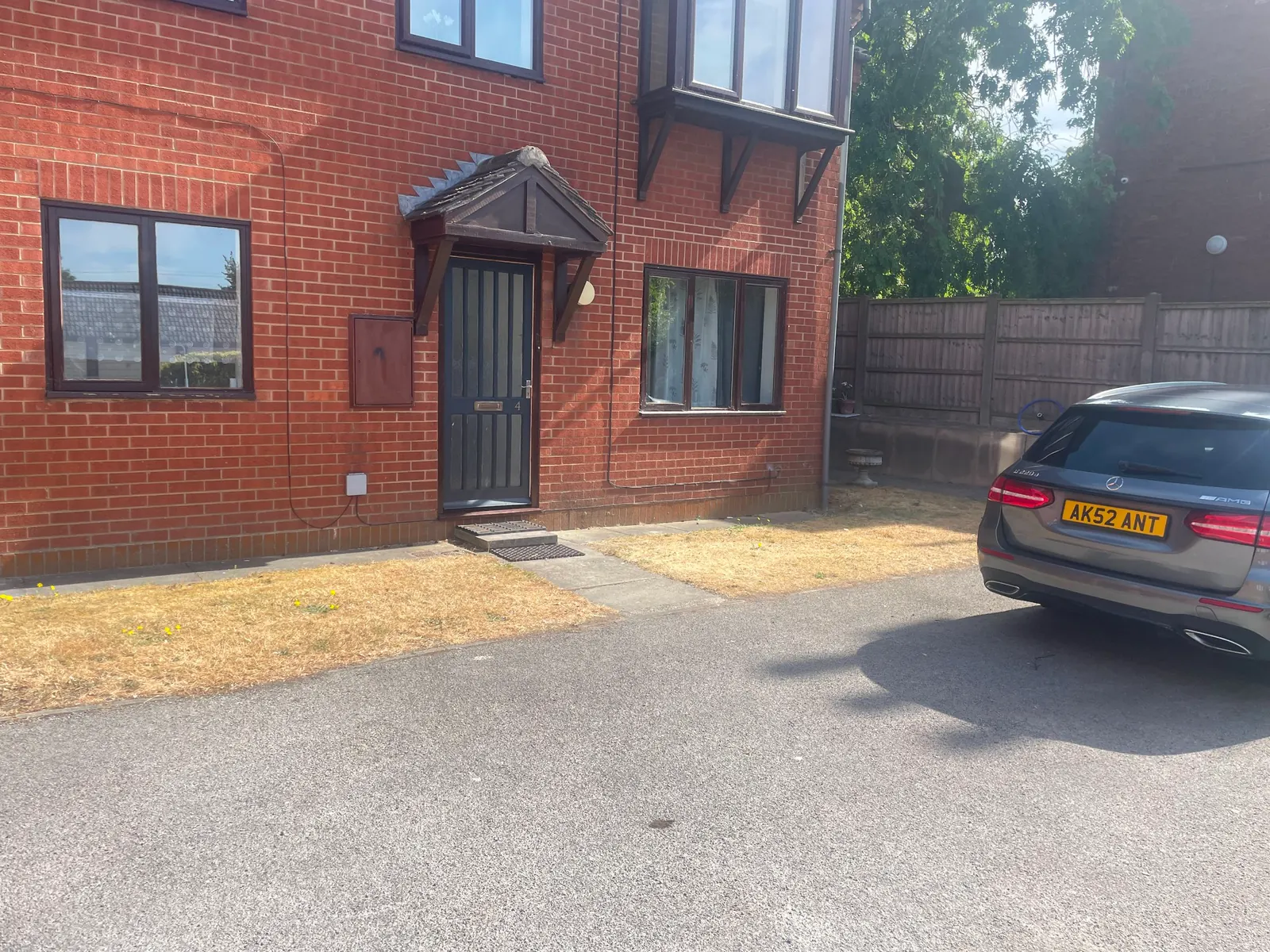 2-bed flat / apartment to let on Axholme Court, Doncaster — photo 5